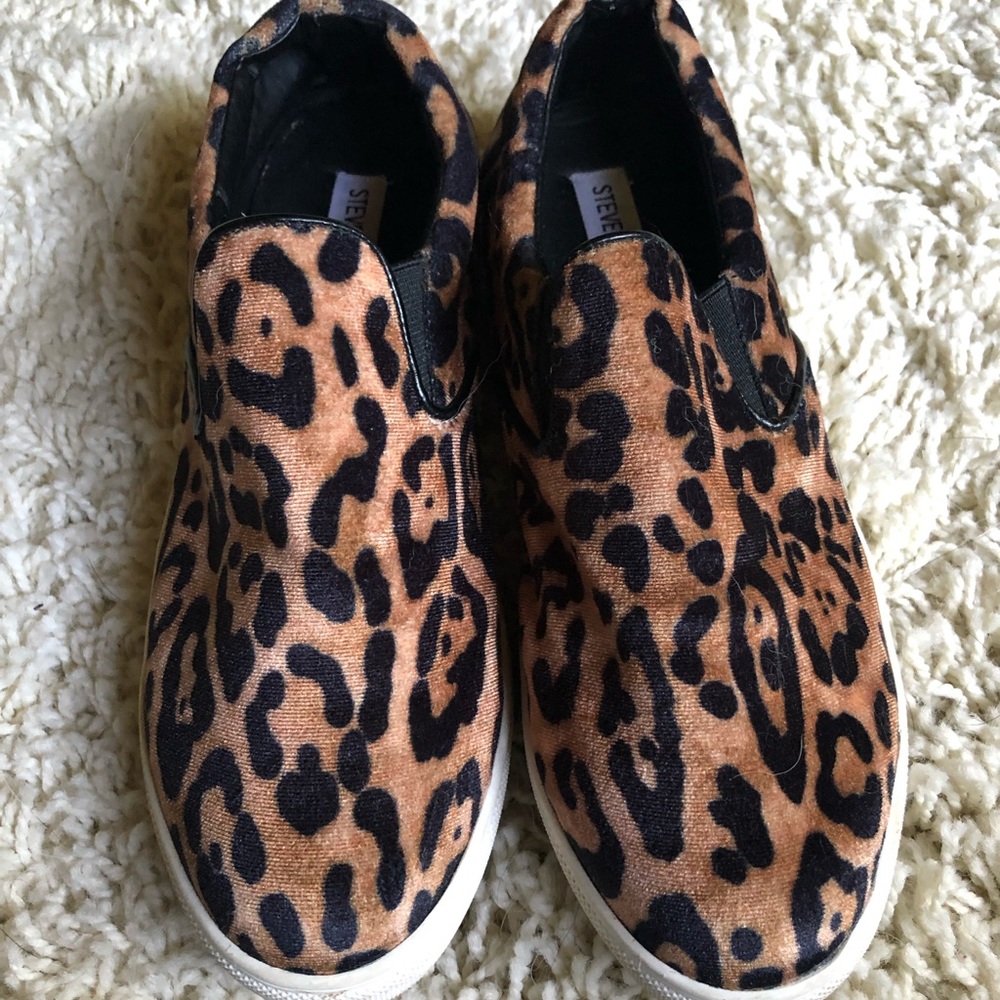 Steve Madden Leopard Sneakers 8.5